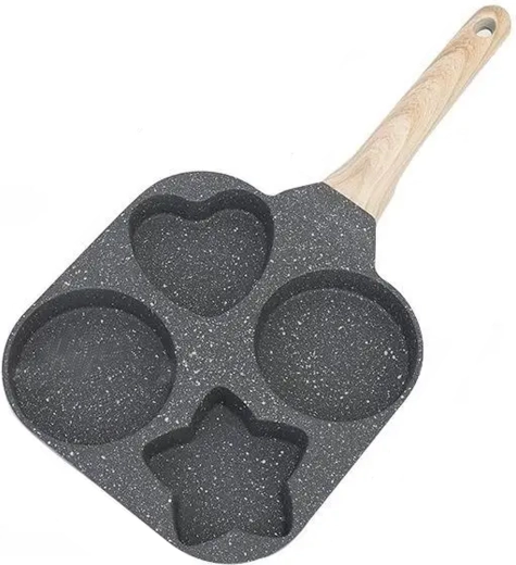 Pande til æg og pandekager med fire forme til induktion og gas