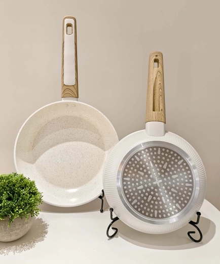 Pande Kitchisimo Bianco 28 cm med nonstick keramisk belægning