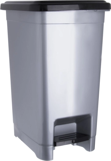 Smal plastaffaldsspand med pedal 15 l