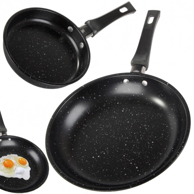 Sæt af non-stick pander