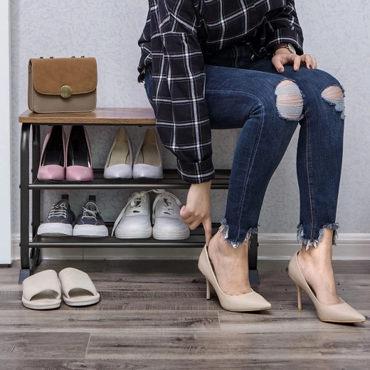 Behagelig påtagning af sko takket være sædet