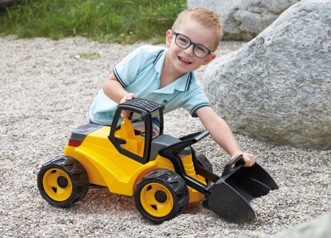 Stor gul-sort læssemaskine fra Giga Trucks