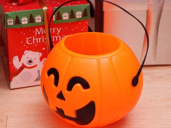 Græskarkurv til Halloween-slik