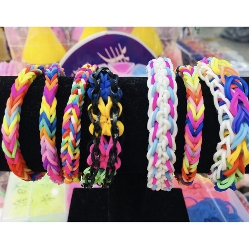 DIY armbåndsfremstilling med elastikker 18082