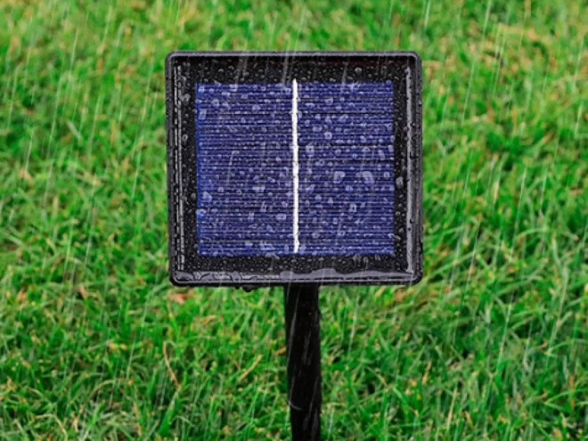 Solcelle-baseret flerfarvet haveguirlande med LED