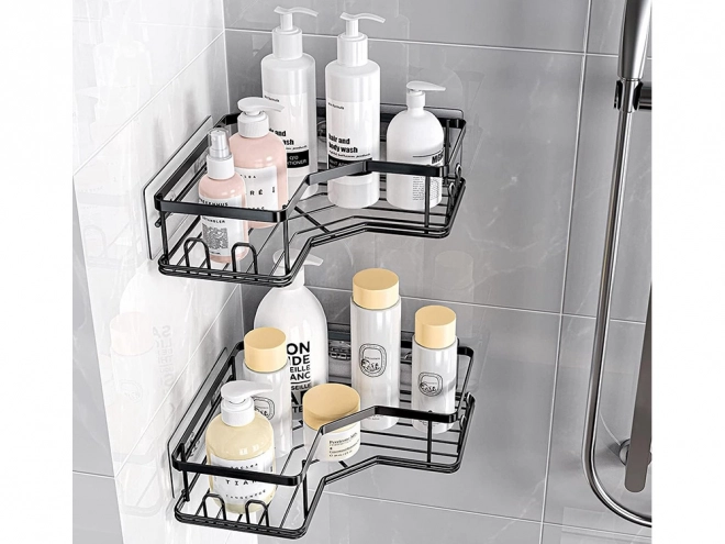 Hjørnebadeværelseshylder i loftstil