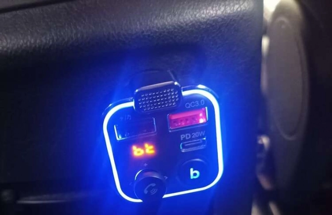 Bluetooth FM Transmitter/Oplader Xtrobb 22355