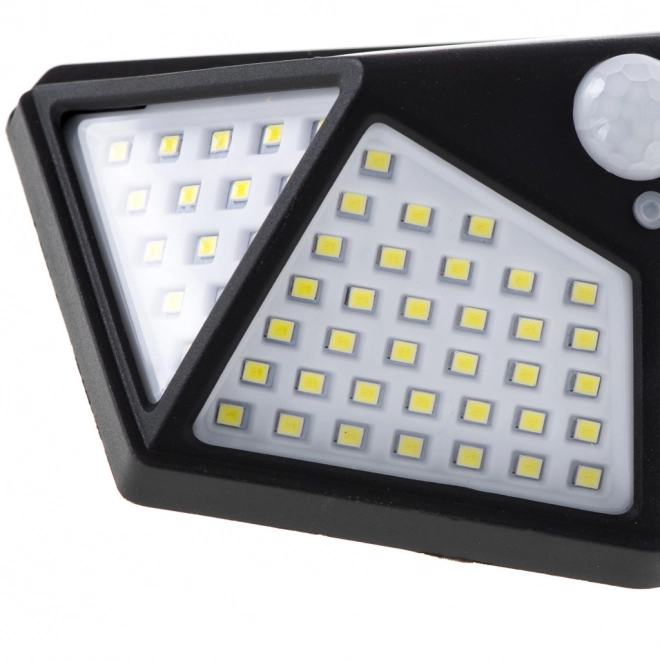 Solcelledrevet LED-lampe med bevægelsessensor og dæmpning