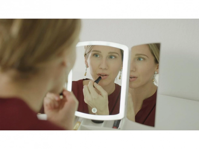 Oplyst kosmetikspejl til makeup