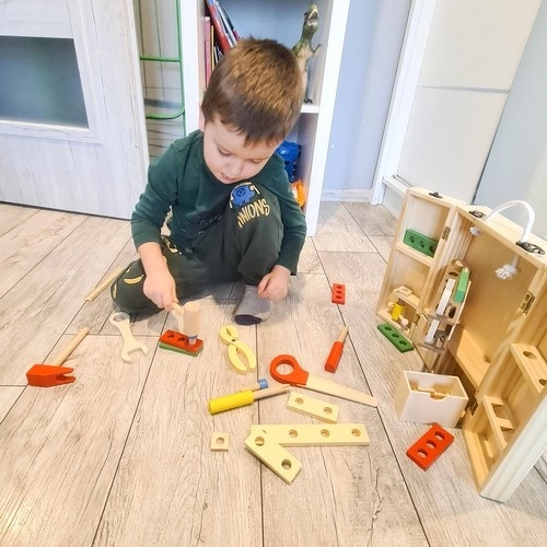 Boks + træværktøjssæt 22697