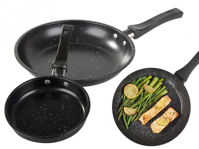 Sæt af non-stick pander