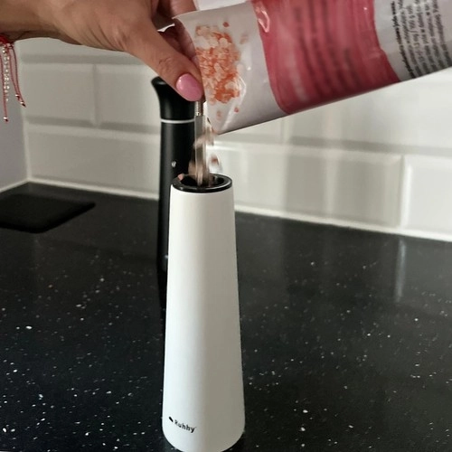 Elegant sæt manuelt kværn til salt og peber