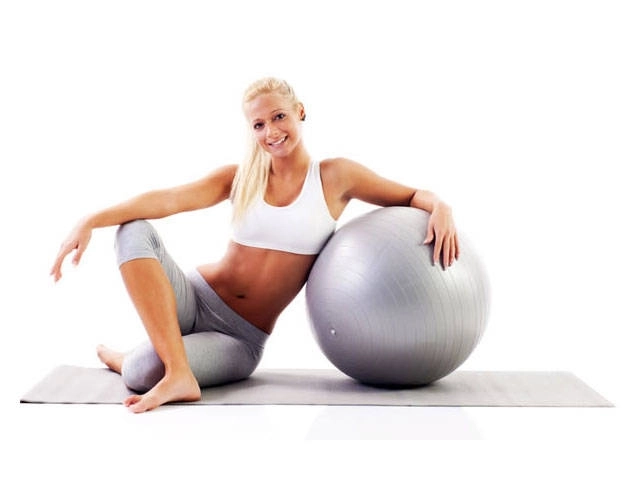 Gymnastikbold med pumpe til fitness og rehabilitering