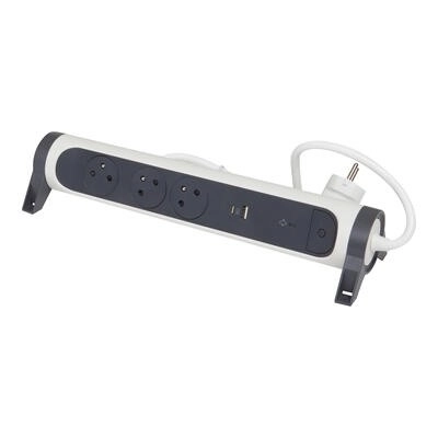 Forlængerledning med overspændingsbeskyttelse og USB A/C, 1,5 m