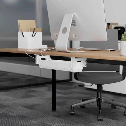 Orden og sikkerhed under bordet