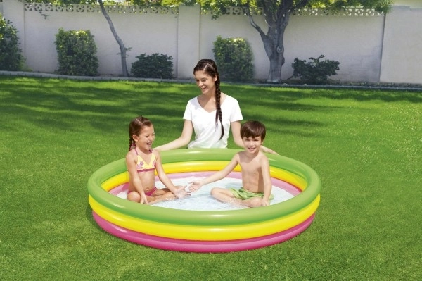 Farverigt oppusteligt babypool 152x30cm i kasse 30x24x7cm 2+
