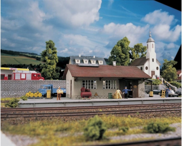 Lagerbygning Burgstein - Model PIKO HOBBY