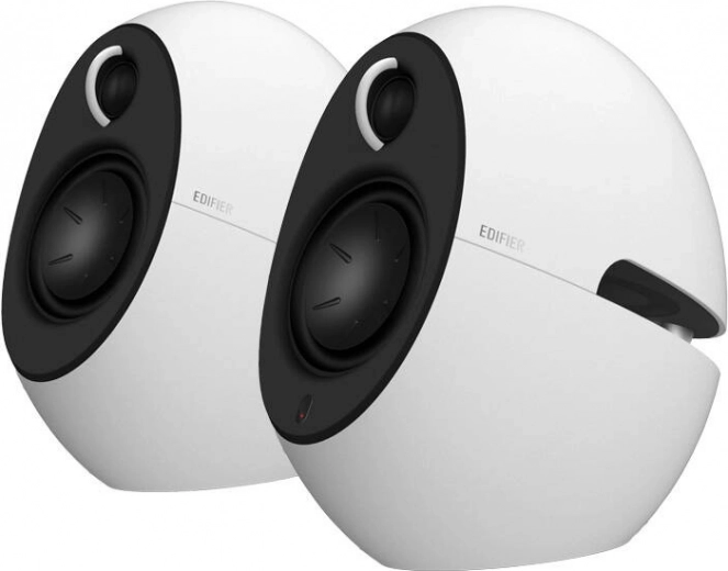 Fleksibel tilslutning: Bluetooth 5.3, optisk og AUX