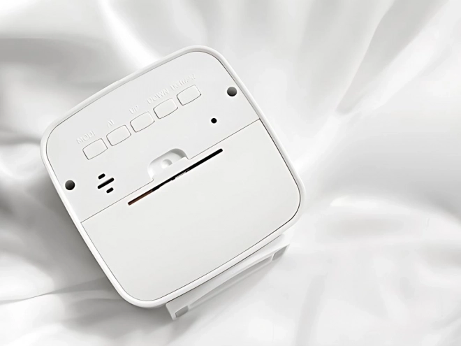 Vækkeur med snooze-funktion og måling af temperatur og fugtighed