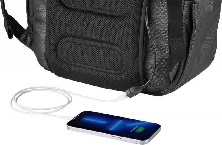 Integreret USB-port og udvidelig volumen