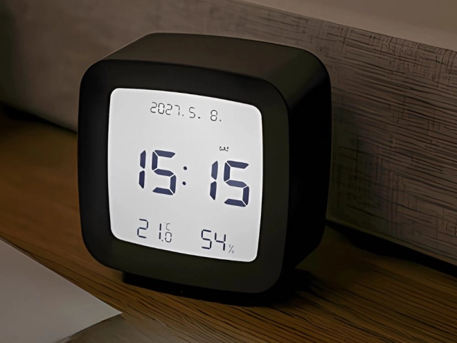 Digitalt vækkeur med LCD-skærm og måling af temperatur og luftfugtighed