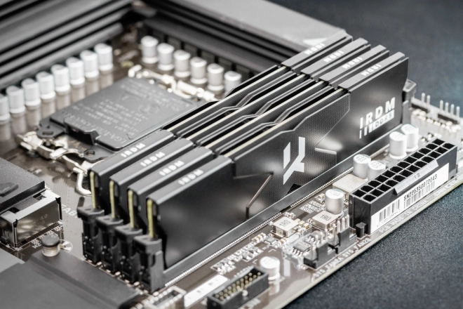 Hukommelse IRDM DDR5 32GB (2x16GB) 6000 CL30 Sort