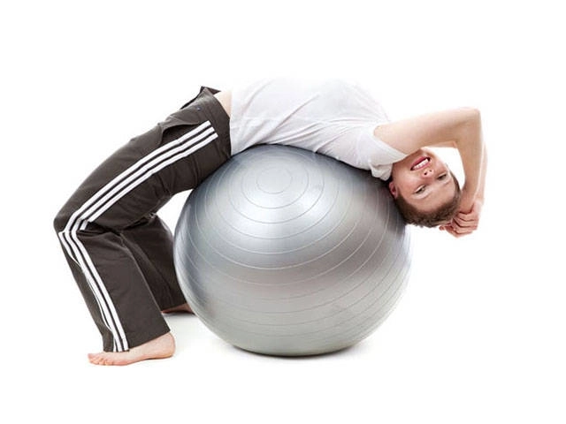Gymnastiktræningsbold med pumpe