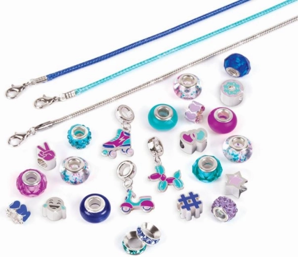 Stort udvalg af perler og vedhæng