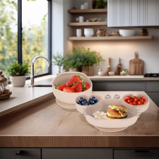 Stabil skål og tallerken med sugekop