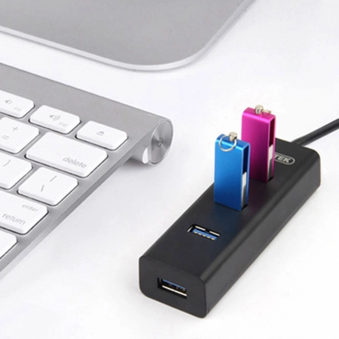 Hub 4x USB 3.0 med BC1.2 support, sort