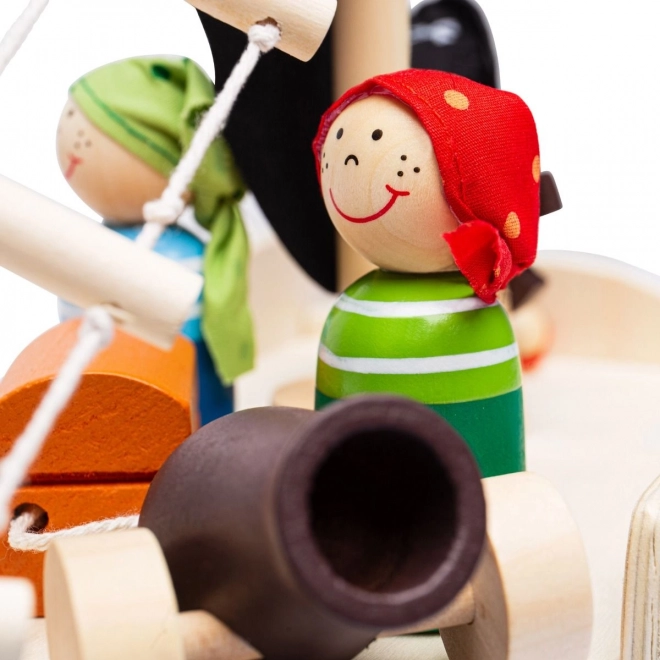 Træpiratskib med tilbehør fra Bigjigs Toys