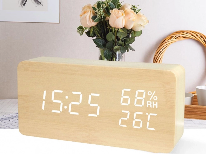 Moderne elektroniske vækkeur med USB
