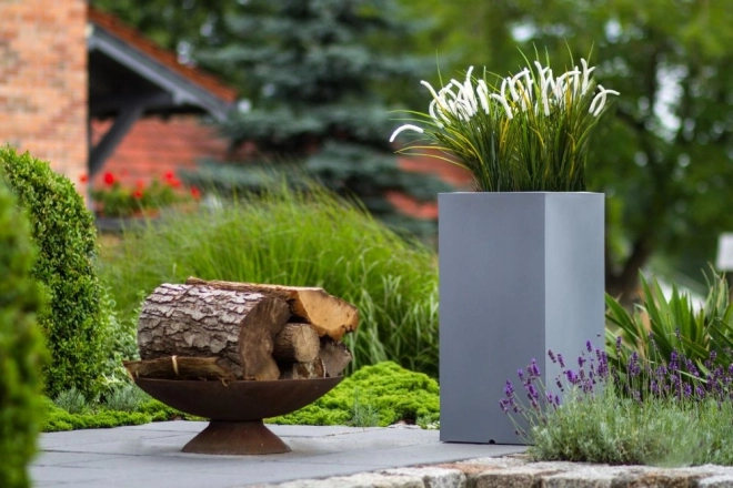 Hvid blomsterkrukke Tower med lys