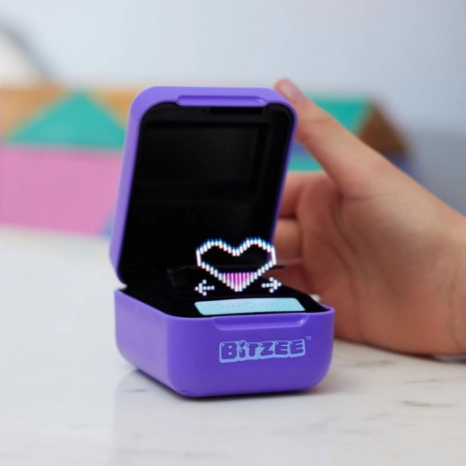 Vækker til live ved berøring og stemme