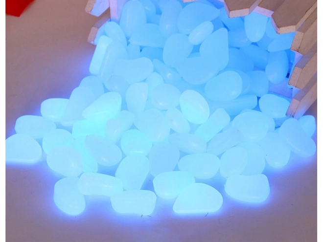 Fluorescerende lysende småsten til haven og hjemmet