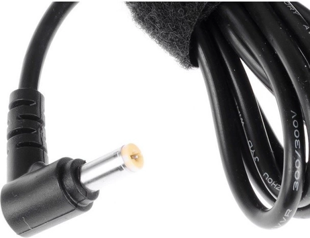 Korrekt stik 5,5 × 1,7 mm