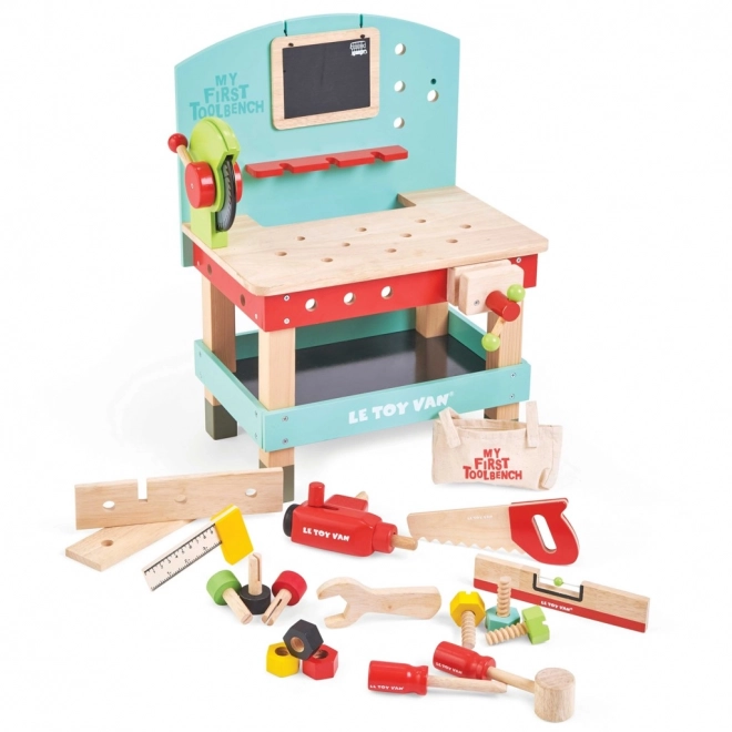 Mit første arbejdsbænk med værktøj fra Le Toy Van