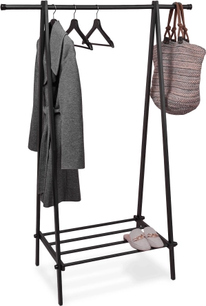 Fritstående tøjstativ med hylde ModernHome