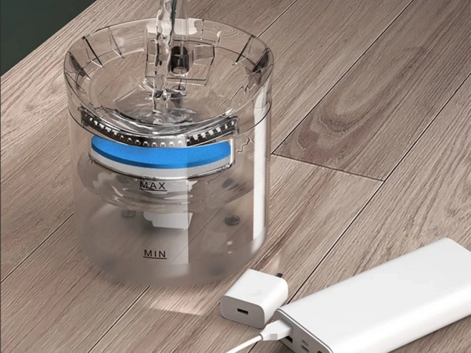 Automatisk drikkedispenser til katte og hunde