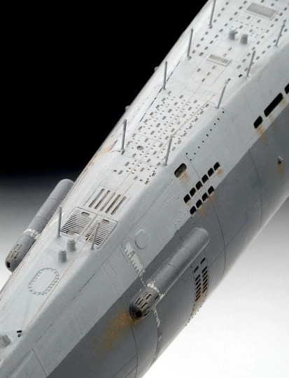 Plastikmodel af tysk ubåd TYPE XXI 1/144