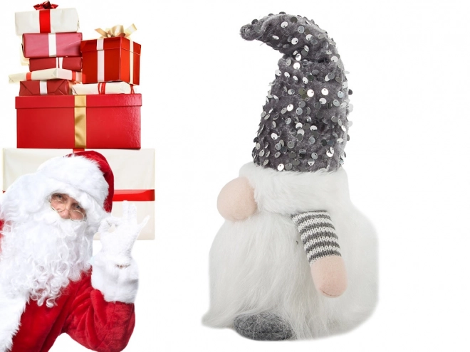 Juledekoreret nisse med belyst LED-mave