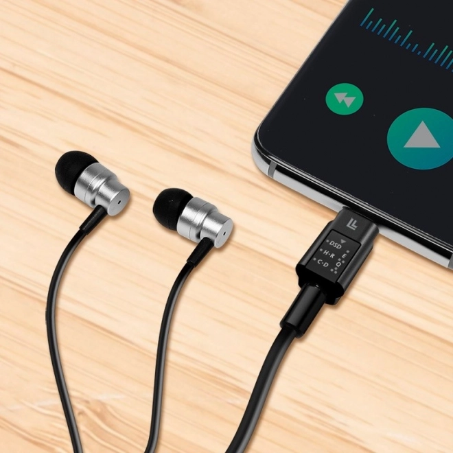 Lydadapter USB-C/M til 3.5mm/F med DAC og EQ
