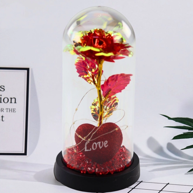 Evig rose i kuppel med LED-belysning, hjerte og perler rød 21x11cm