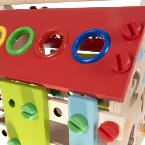 Træpædagogisk hus til børn DIY