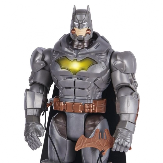 Batman action figur med affyrende tilbehør