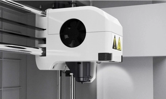 Hurtig opvarmning af dysen op til 240 °C