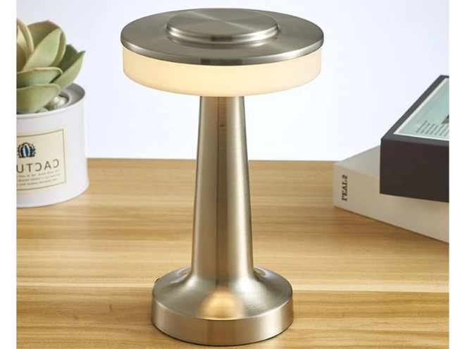 Elegant metaldesign til enhver indretning