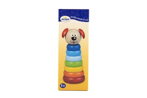 Træpyramide med hund