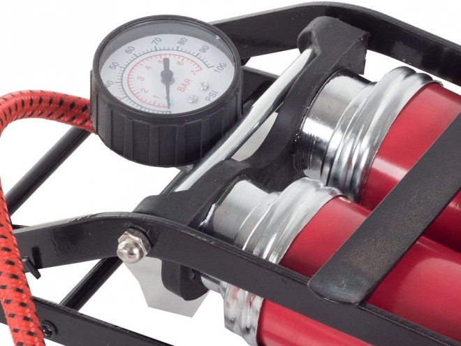 Dobbeltstempel fodpumpe med manometer
