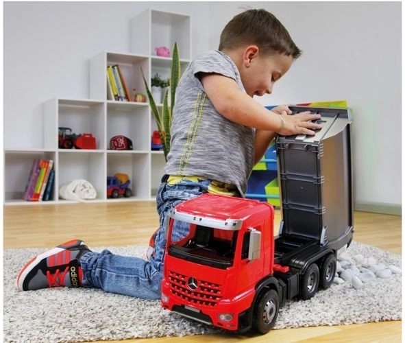 Lena Mercedes Arocs tipvogn